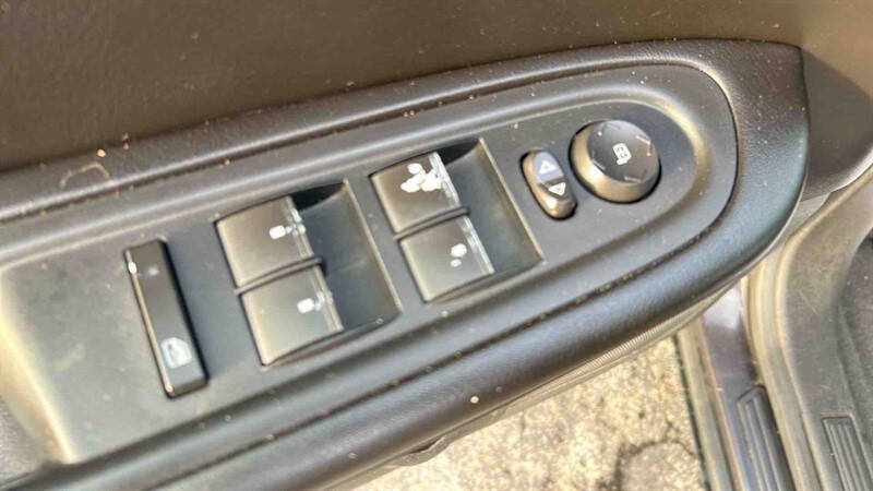 2016 GMC Acadia SLE-2