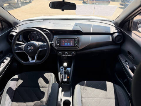 2020 Nissan Kicks S