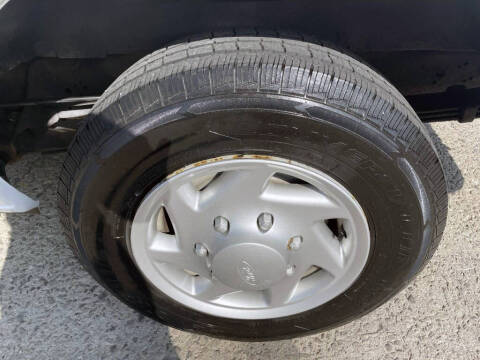 2008 Ford E-Series E-150