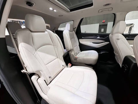 2022 Buick Enclave Essence