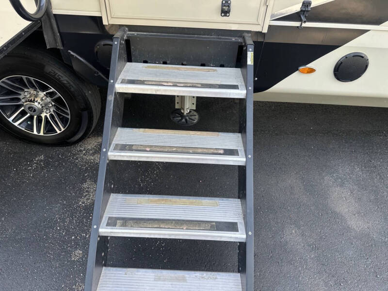 2023 Jayco pinnacle 36 FBTS