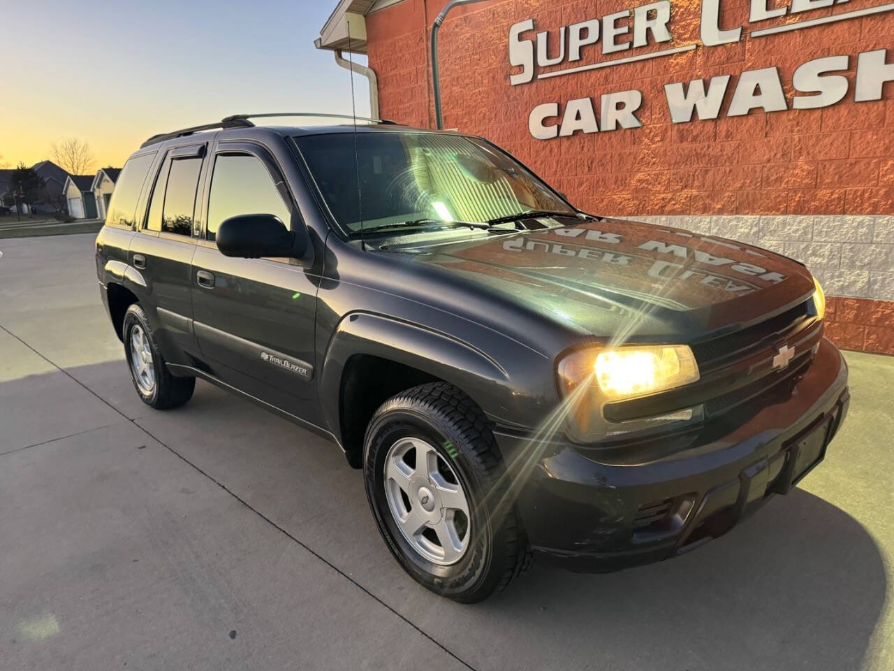 2003 Chevrolet TrailBlazer for sale at Illinois Auto Wholesalers in Tolono, IL