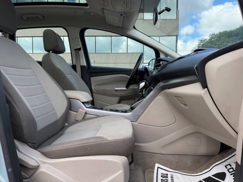 2013 Ford C-MAX Hybrid SE