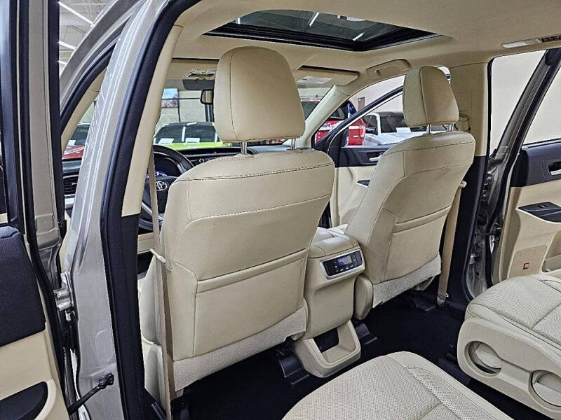 2016 Toyota Highlander