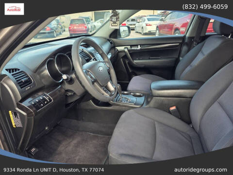 2011 Kia Sorento LX