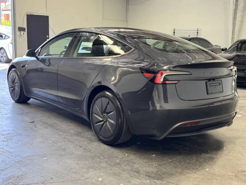 2025 Tesla Model 3 Long Range
