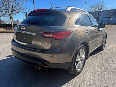2016 Infiniti QX70