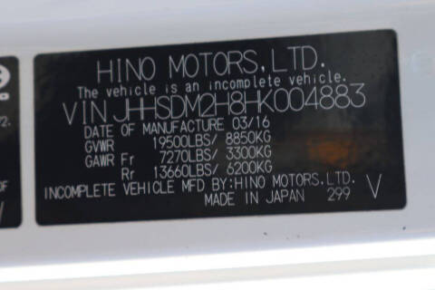 2017 Hino 195