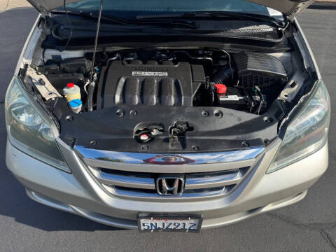 2005 Honda Odyssey EX-L w/DVD