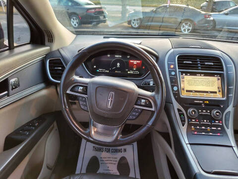 2019 Lincoln Nautilus Select