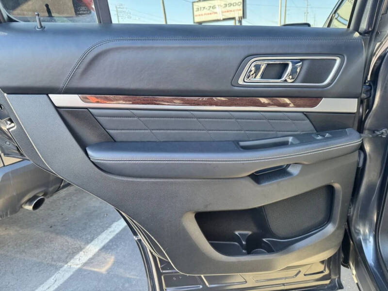 2017 Ford Explorer Platinum