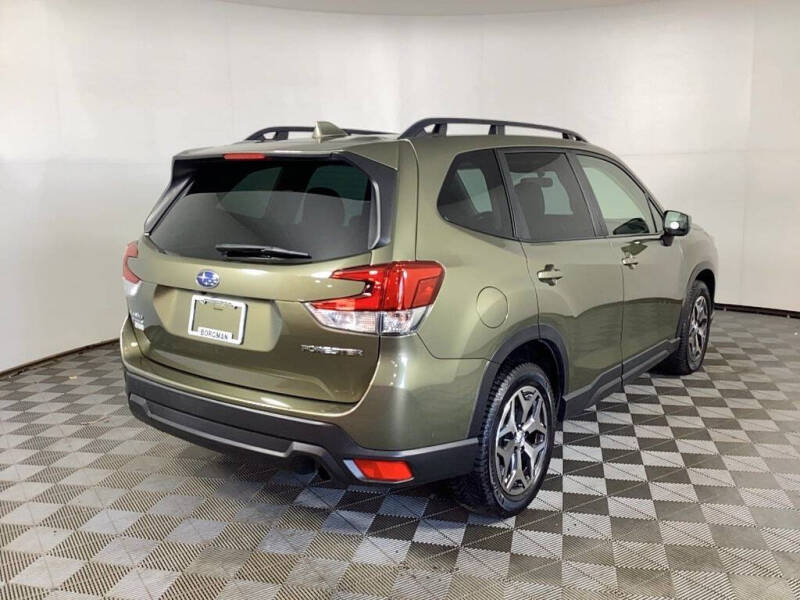 2022 Subaru Forester Premium