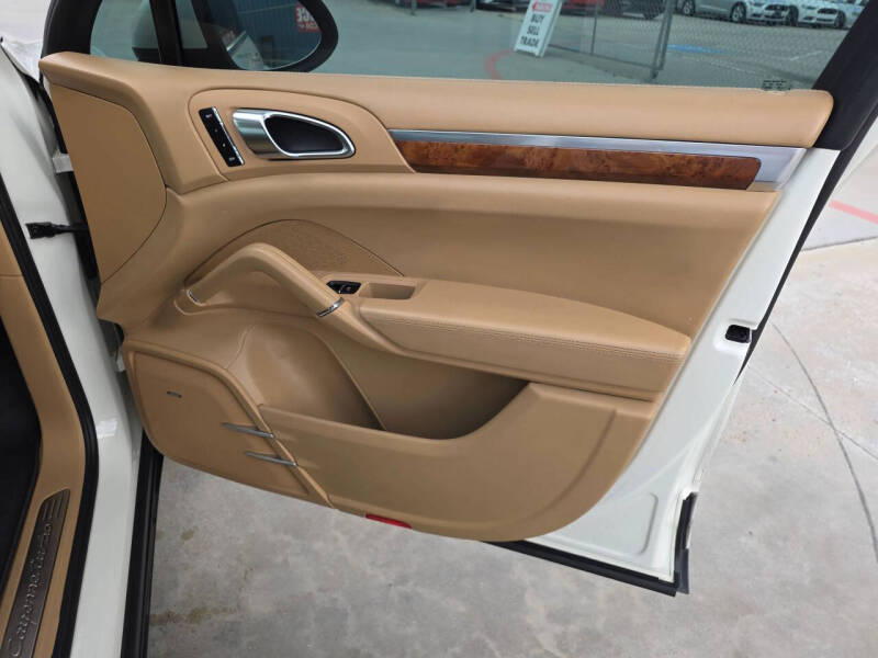 2011 Porsche Cayenne Turbo