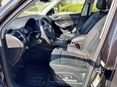 2014 Audi Q5 2.0T quattro Premium Plus