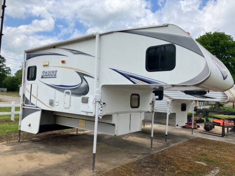 2009 Lance Camper 1181