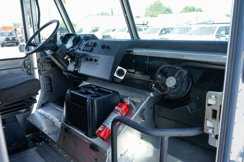 2020 Freightliner MT45 Chassis