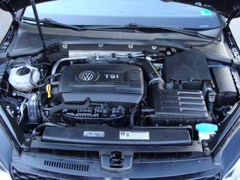 2017 Volkswagen Golf GTI S