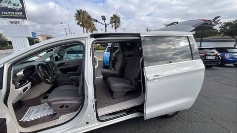 2017 Chrysler Pacifica Touring