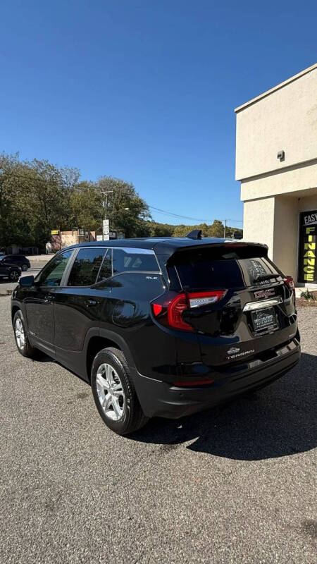 2022 GMC Terrain SLE