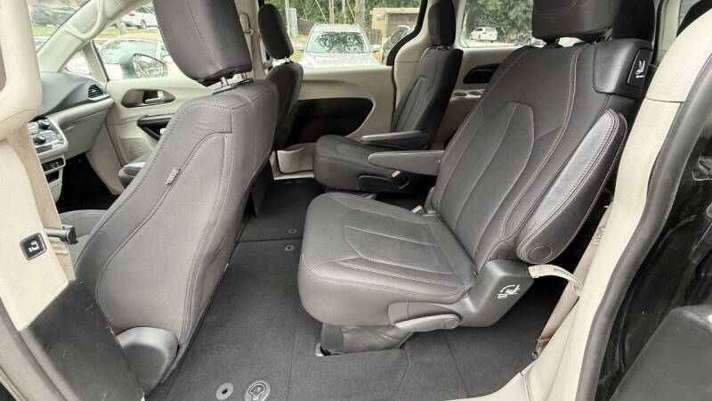 2017 Chrysler Pacifica Touring