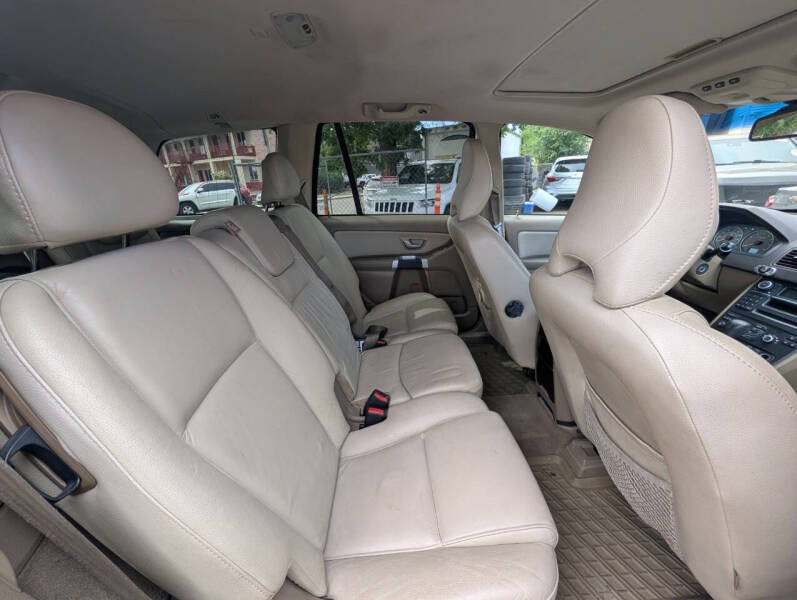 2010 Volvo XC90 3.2