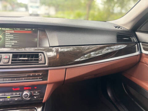 2013 BMW 5 Series 528i