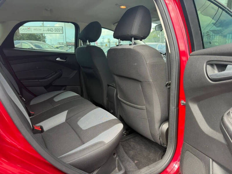2012 Ford Focus SE