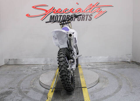 2024 Yamaha YZF-R7 GP 60th Anniversary Edi