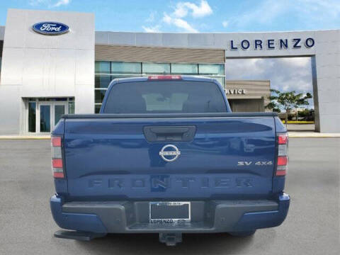 2022 Nissan Frontier SV