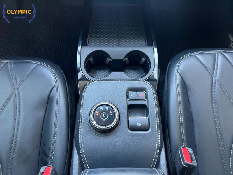 2022 Ford Mustang Mach-E Select