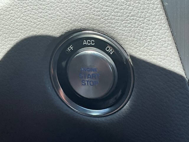 2017 Genesis G80