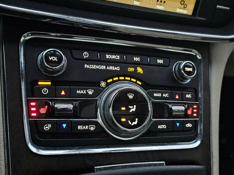 2018 Lincoln Continental Select