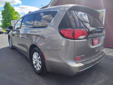 2018 Chrysler Pacifica Touring Plus