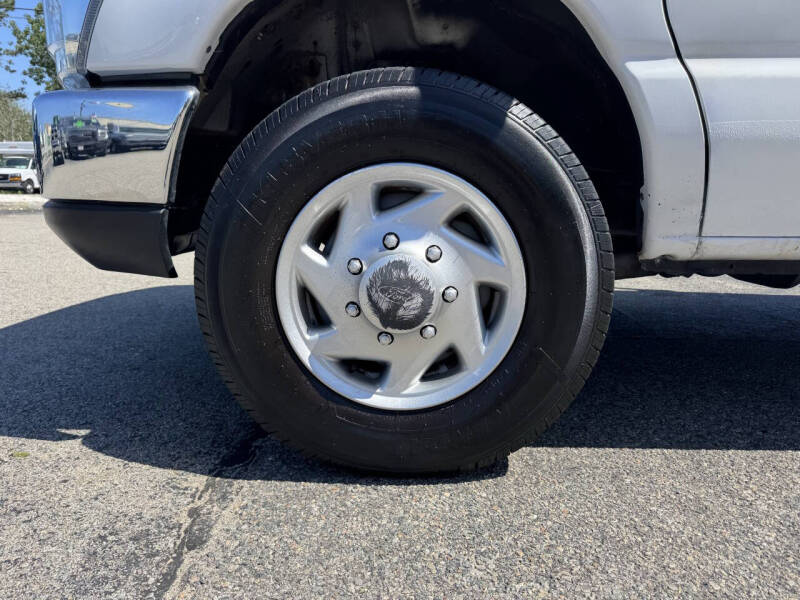 2012 Ford E-Series E-250