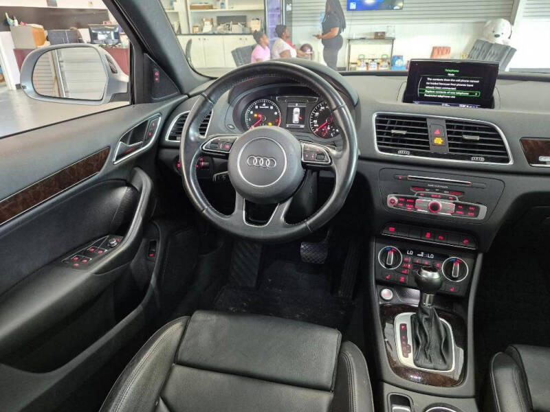 2016 Audi Q3 2.0T quattro Premium Plus
