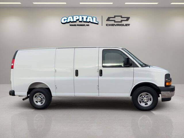2025 Chevrolet Express 2500