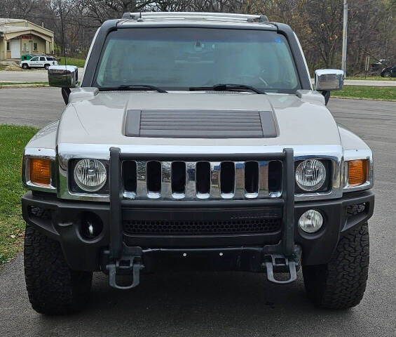 Used 2006 Hummer H3 Base with VIN 5GTDN136568222075 for sale in New Lenox, IL