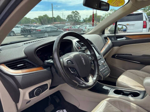 2017 Lincoln MKC Select