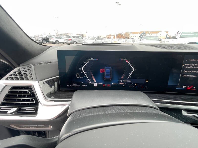 2025 BMW X7 xDrive40i