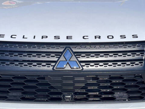 2025 Mitsubishi Eclipse Cross LE