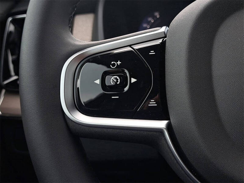 2026 Volvo XC90 B6 Plus 7P