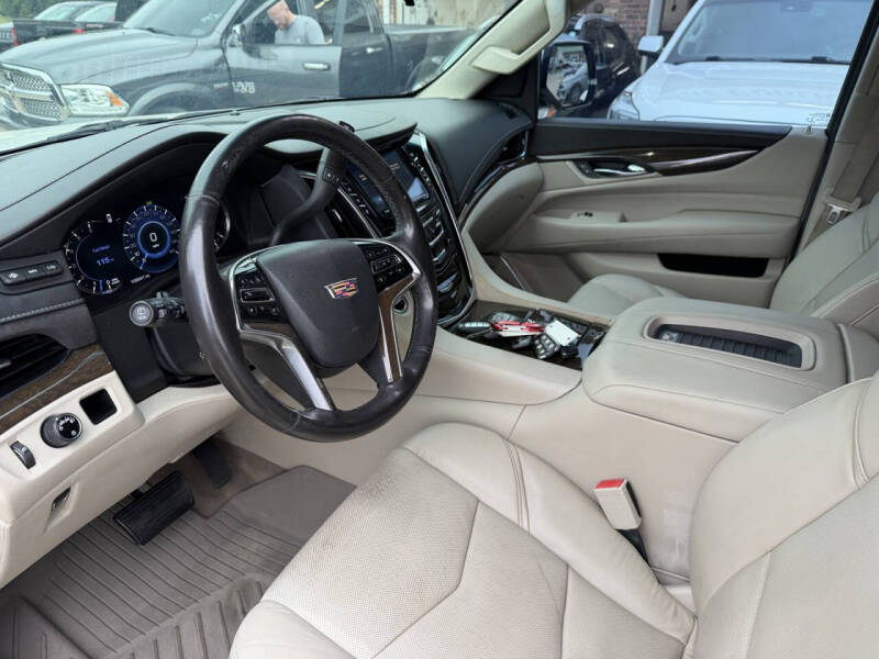 2018 Cadillac Escalade Premium Luxury