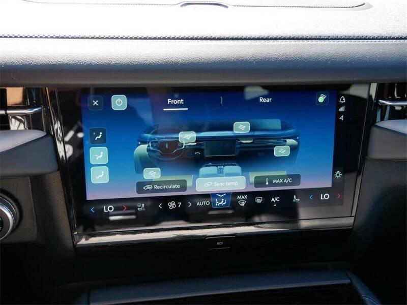 2025 Lincoln Navigator Reserve