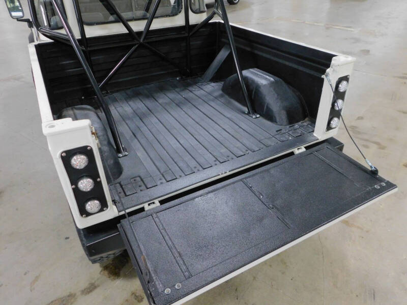 1986 Land Rover Defender