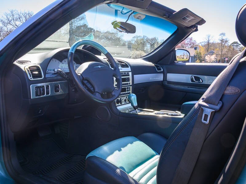 2002 Ford Thunderbird Deluxe