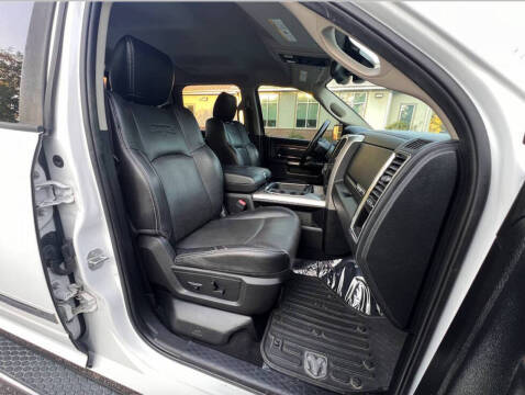 2016 RAM 1500 Laramie