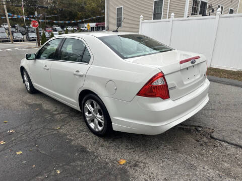 2012 Ford Fusion SE