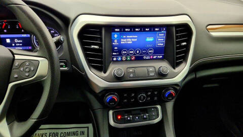 2023 GMC Acadia SLE