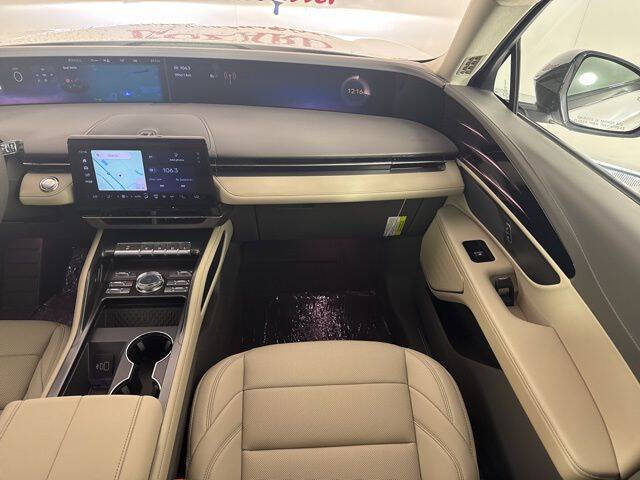 2025 Lincoln Nautilus Hybrid Premiere