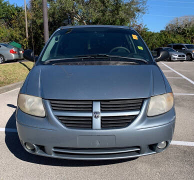 2005 Dodge Grand Caravan for sale at BWC Automotive in Kennesaw GA